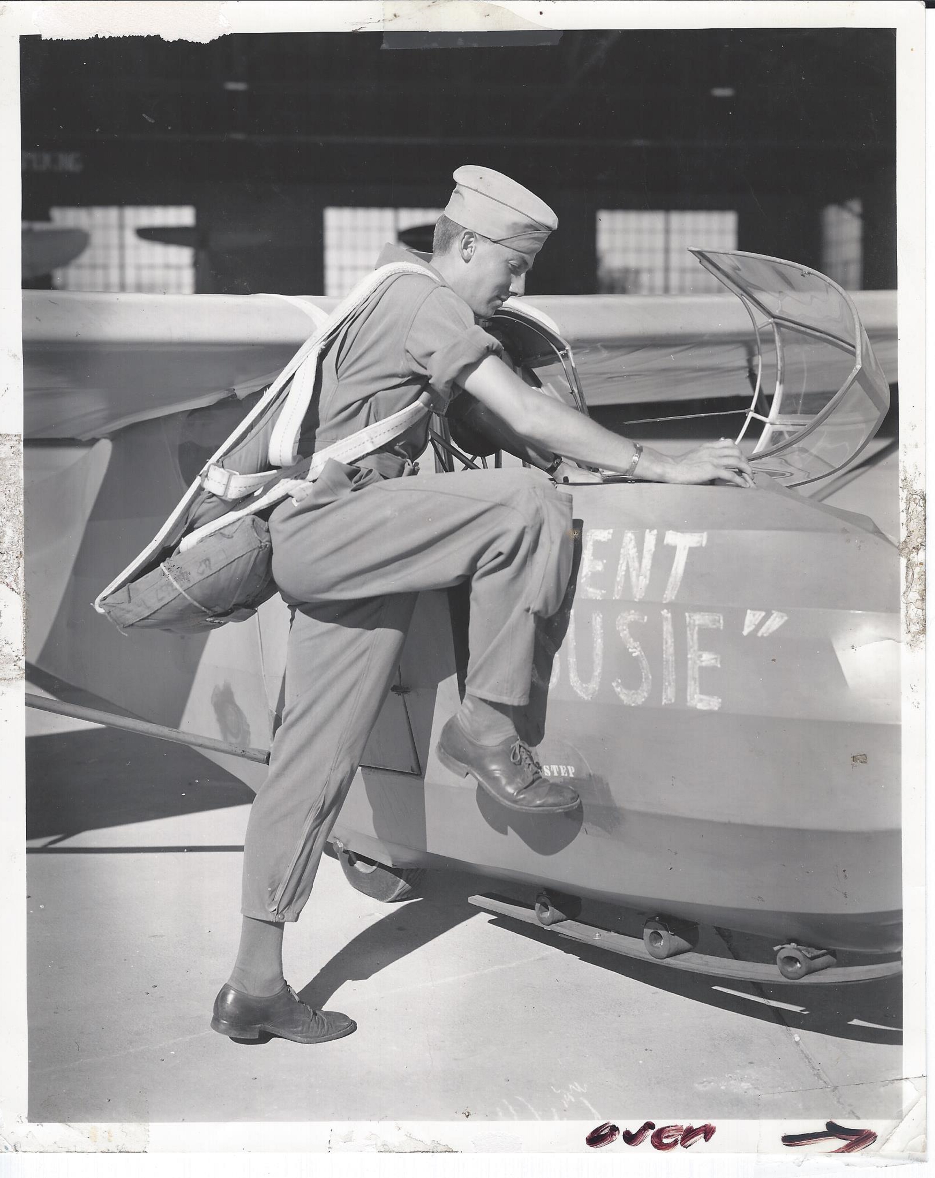 Winfield C Goulden. Army Air Corp  Glider Pilot 1943.jpg